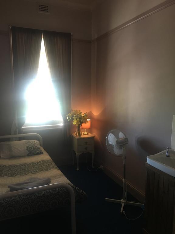 Boorowa Hotel מראה חיצוני תמונה